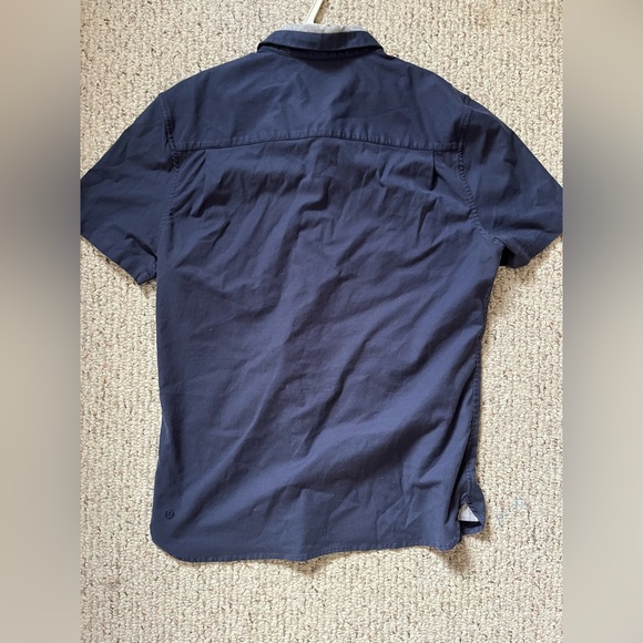 Lululemon M button up shirt - Picture 3 of 3